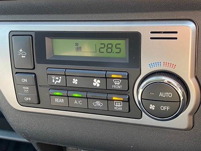 11060618