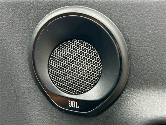 11061158