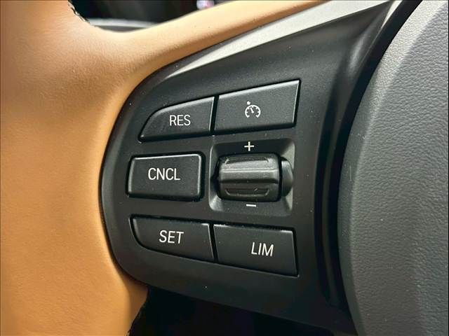 11061158