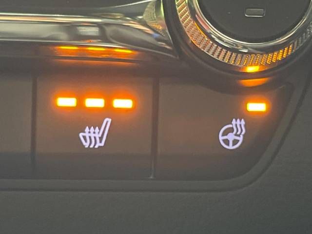 11062370