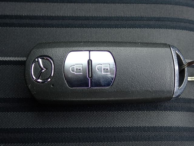 11565772