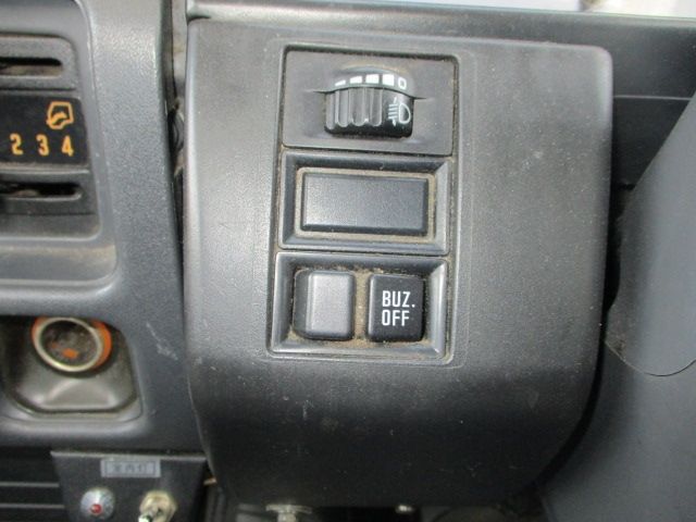 11650100