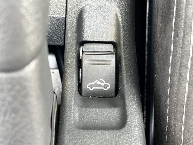 11865330