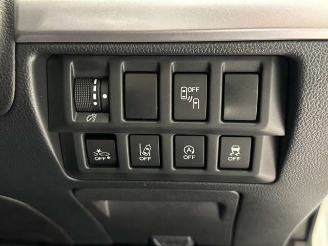 12100004