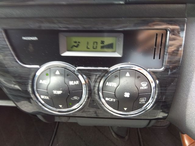 12150133