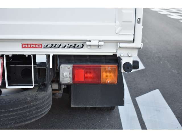 12800023