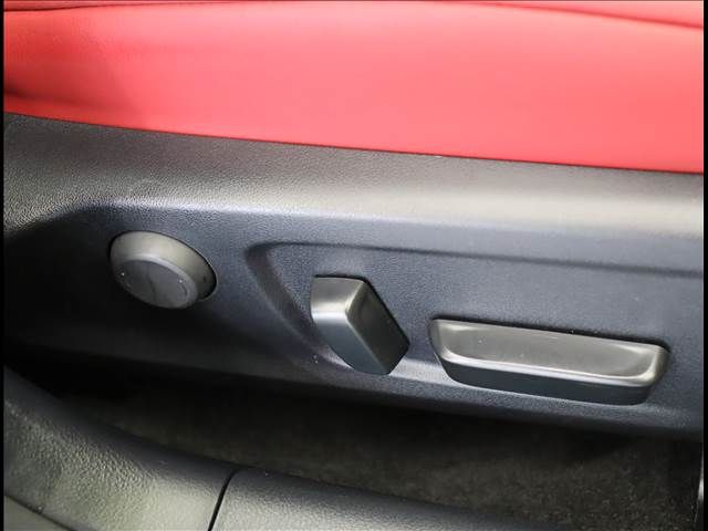 13365810