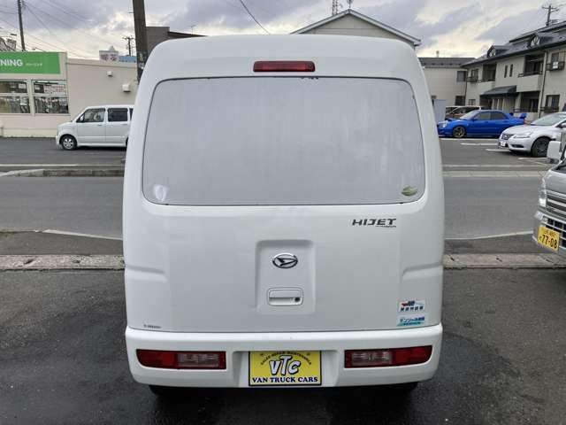 13565350