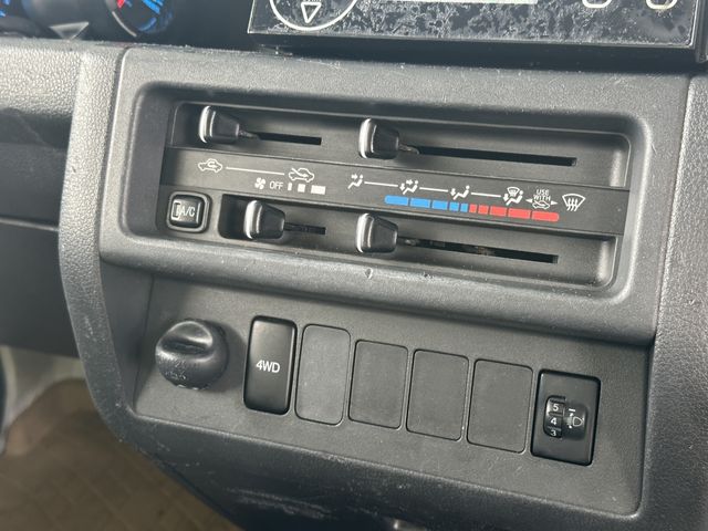13650196
