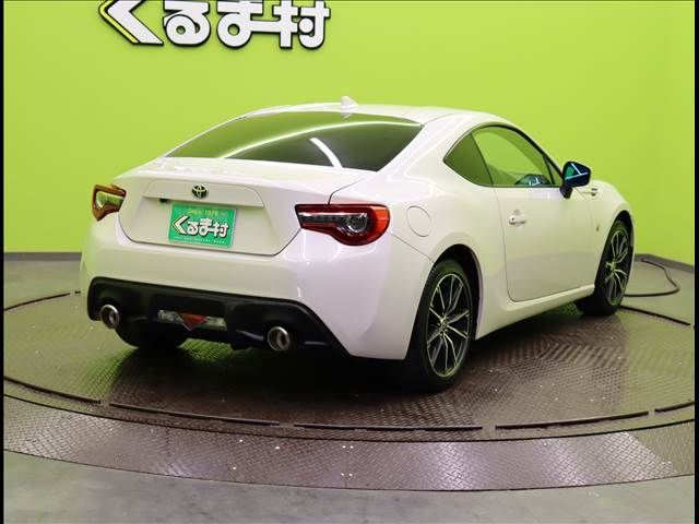 13666444