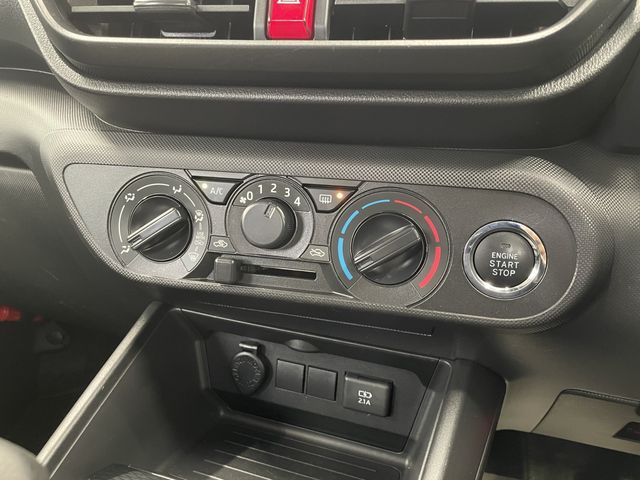 13720063