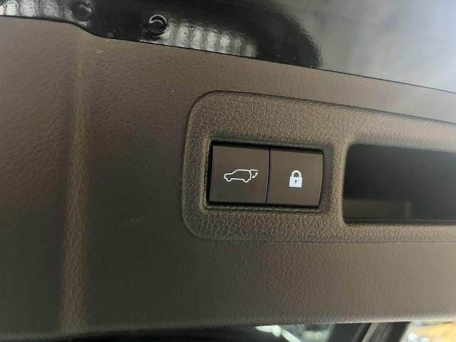 13861257