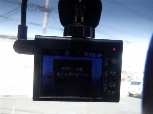 14290004