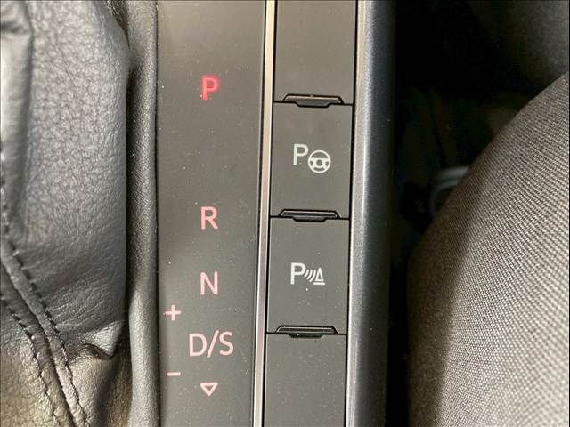 15160918