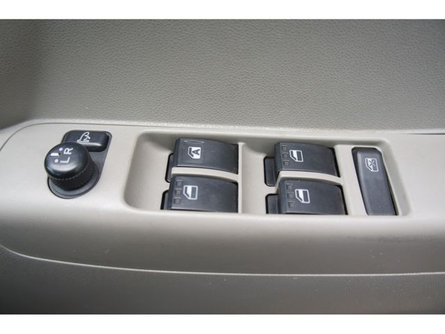 15180001