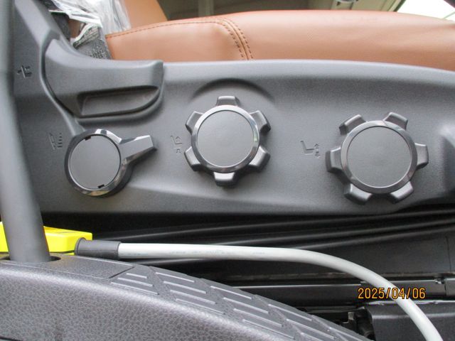 15250041