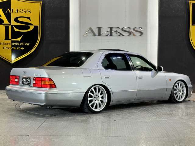 15261558