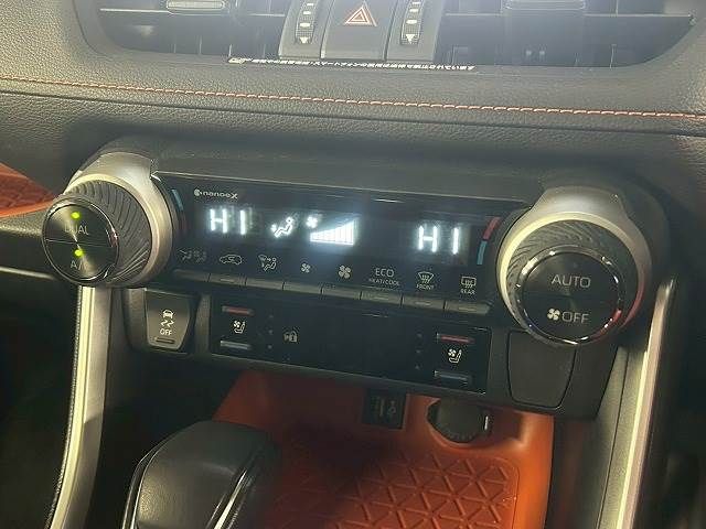 15560657