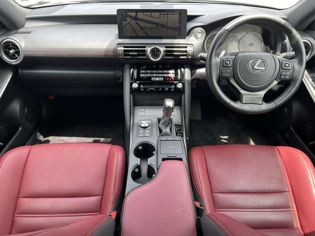 15562178