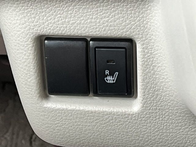 15565093