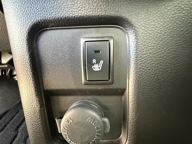 15565865