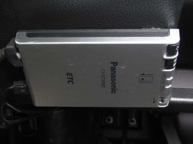 15600047