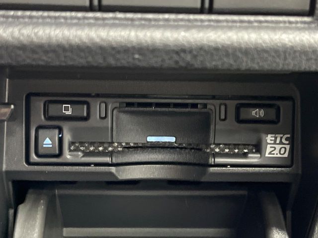 15660368