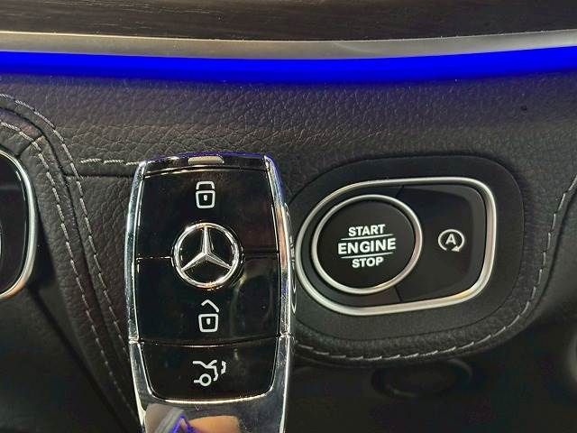 15760298