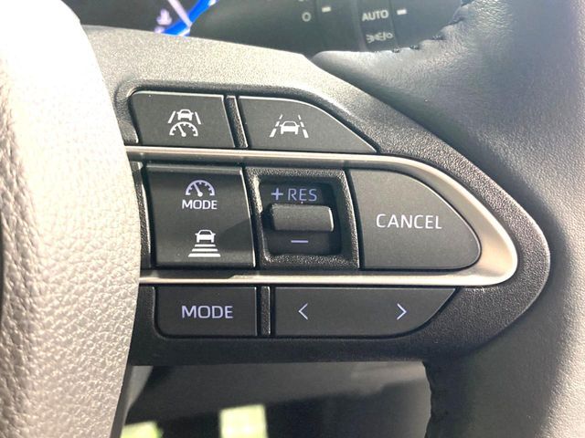 15761189