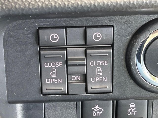 15762826