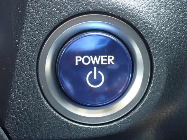 15765560