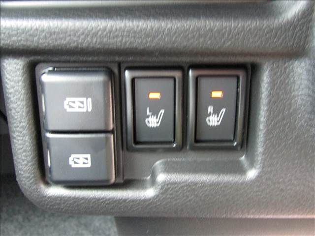 15767376