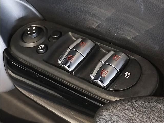 15850044