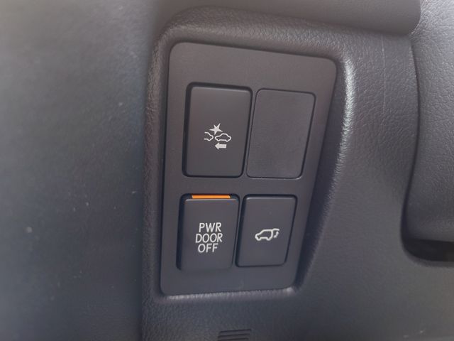 15850125