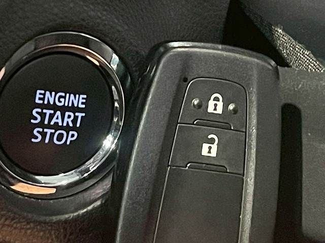 15860029