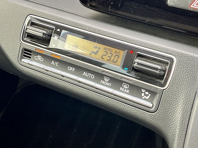 15865196