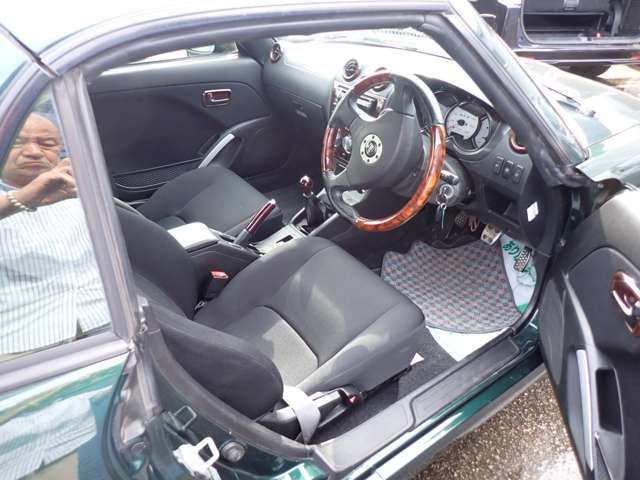 15900058