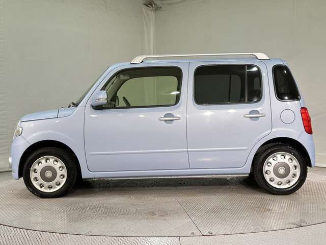 16300056