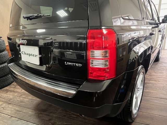 16300070