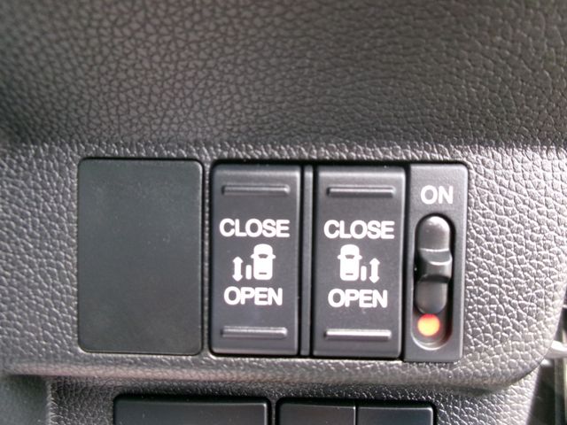 16350205