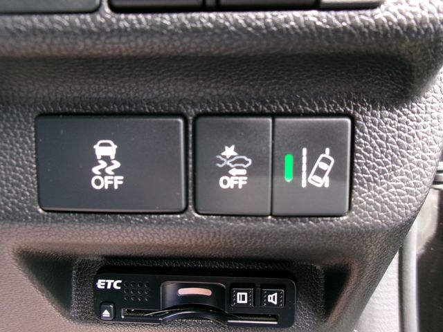 16350205