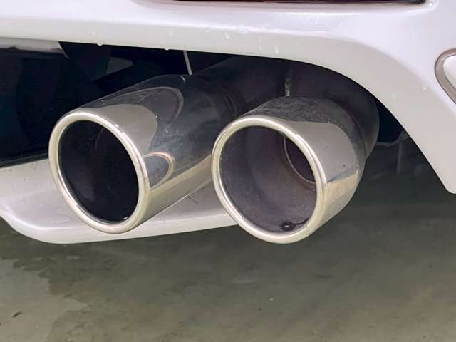 16362891