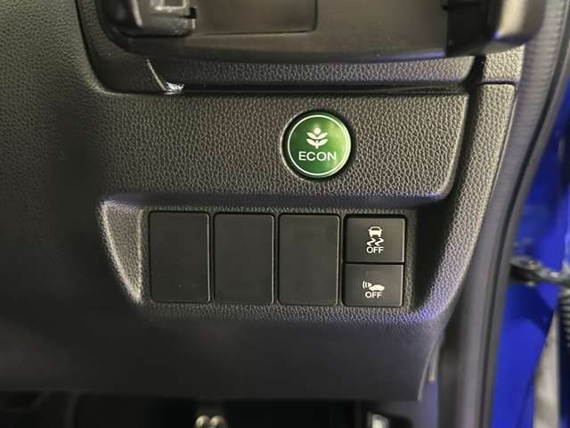 16400040