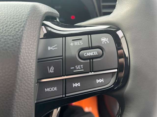 16561038