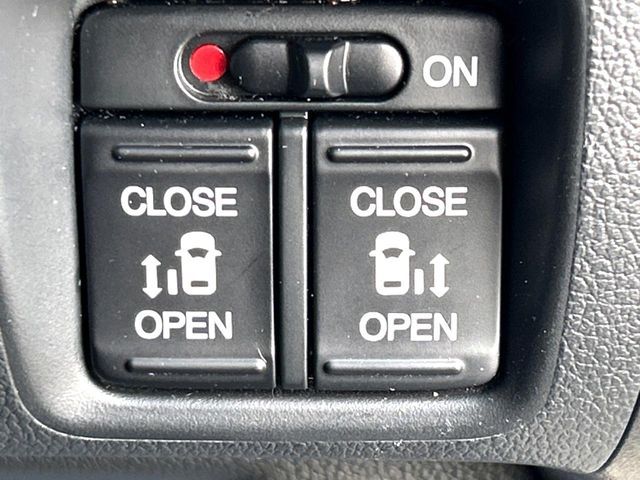 16562672