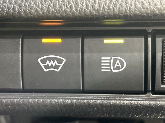 16566402