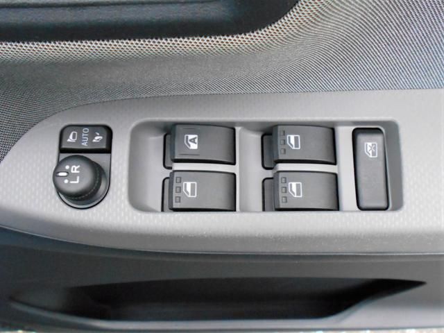 16700047