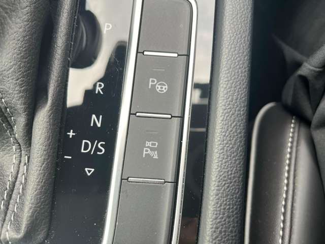16761089