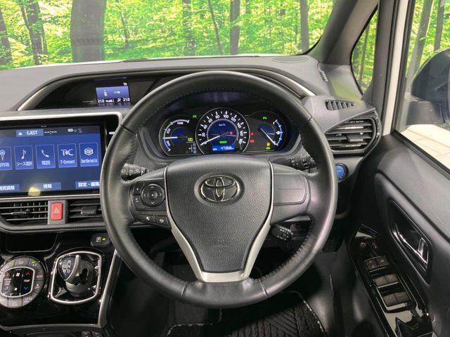 16861102