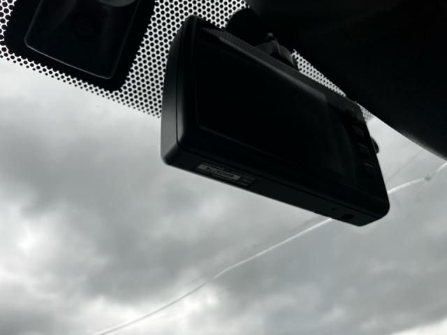 16866122